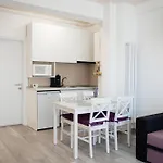 107 B2 Almar Luxury Residence-renting & Free Pool Apartamento Năvodari