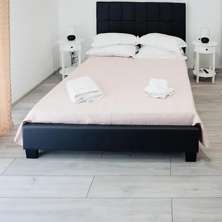 Apartmán 107 B2 Almar Luxury Residence-renting & Free Pool