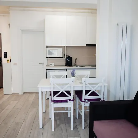 107 B2 Almar Luxury Residence-renting & Free Pool Нэводари