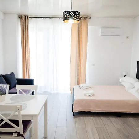 107 B2 Almar Luxury Residence-renting & Free Pool Апартаменты