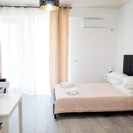 107 B2 Almar Luxury Residence-renting & Free Pool Апартаменты Нэводари